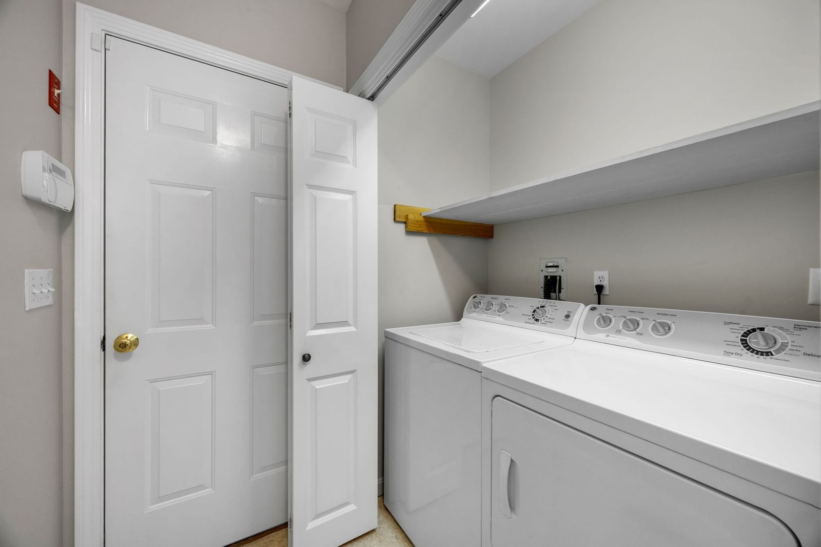 12 Coastal Ln Barnstable — Photo 14 of 42