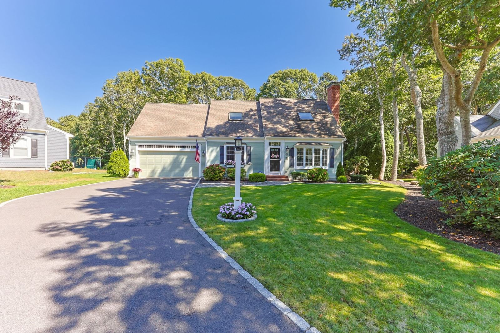 12 Coastal Ln Barnstable — Photo 2 of 42