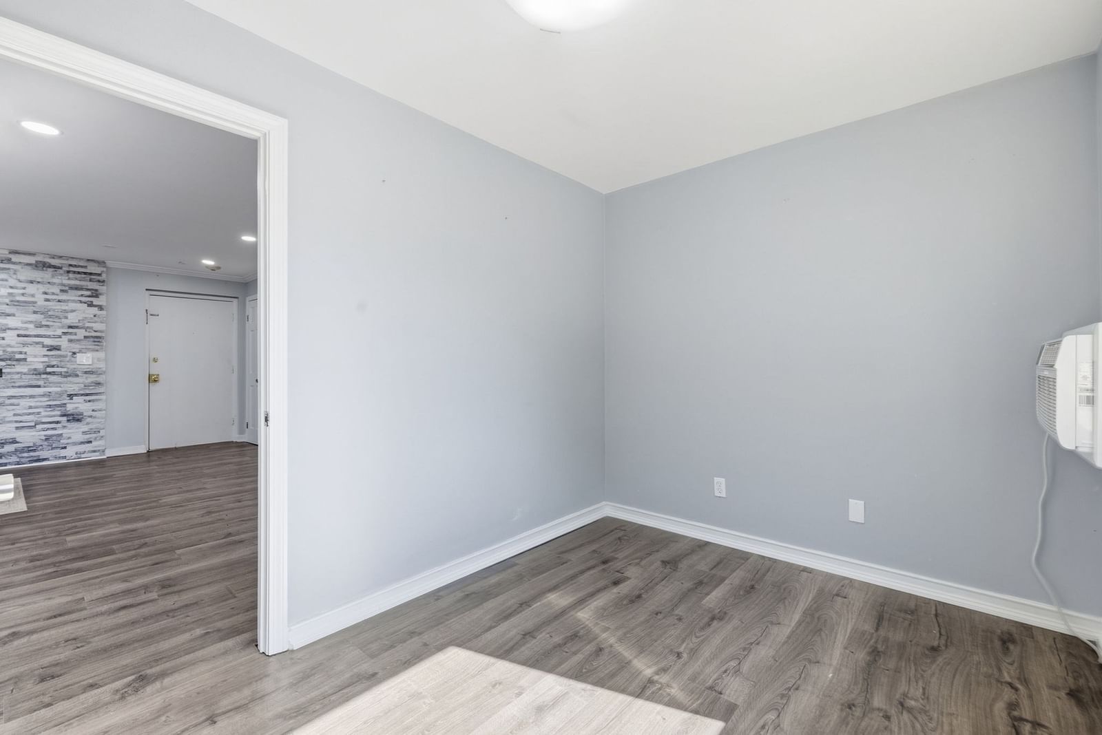 9 Weld St #31 Framingham — Photo 19 of 42