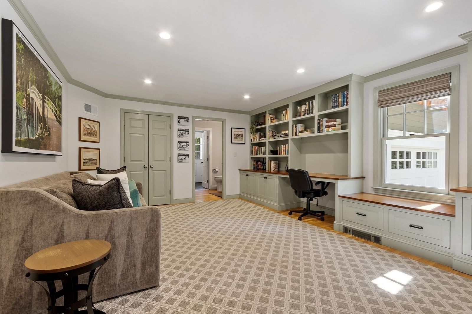 111 Old Pickard Rd Concord — Photo 10 of 39