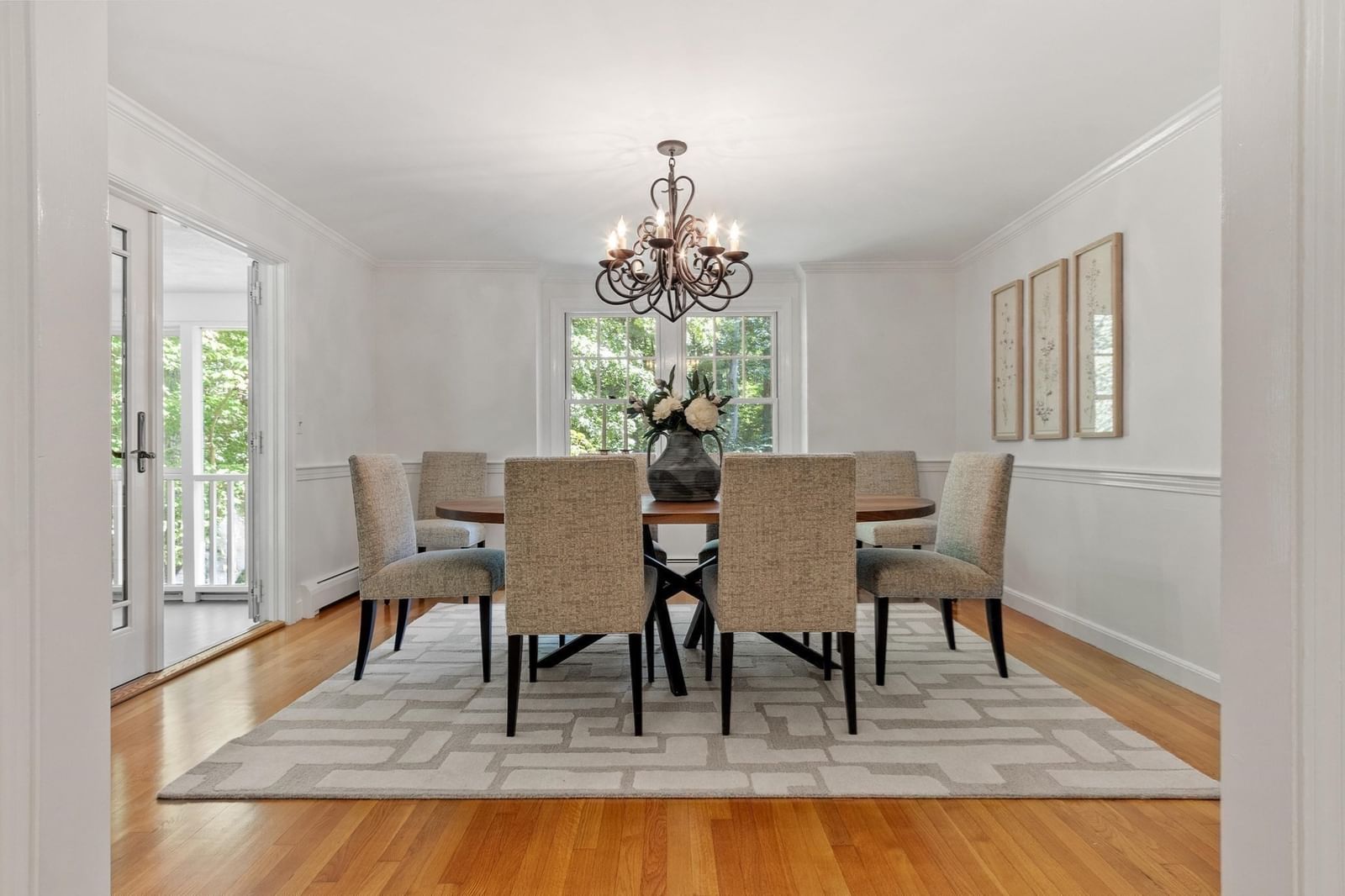 111 Old Pickard Rd Concord — Photo 8 of 39