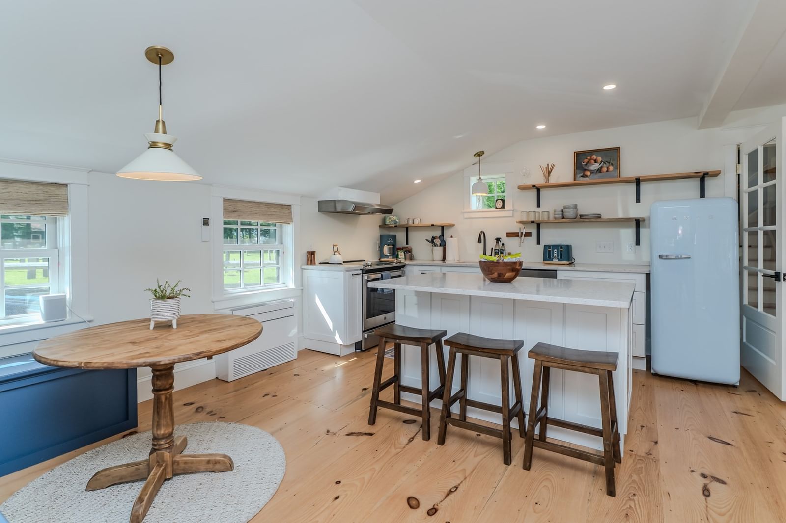14 Sugarloaf St Deerfield — Photo 12 of 29