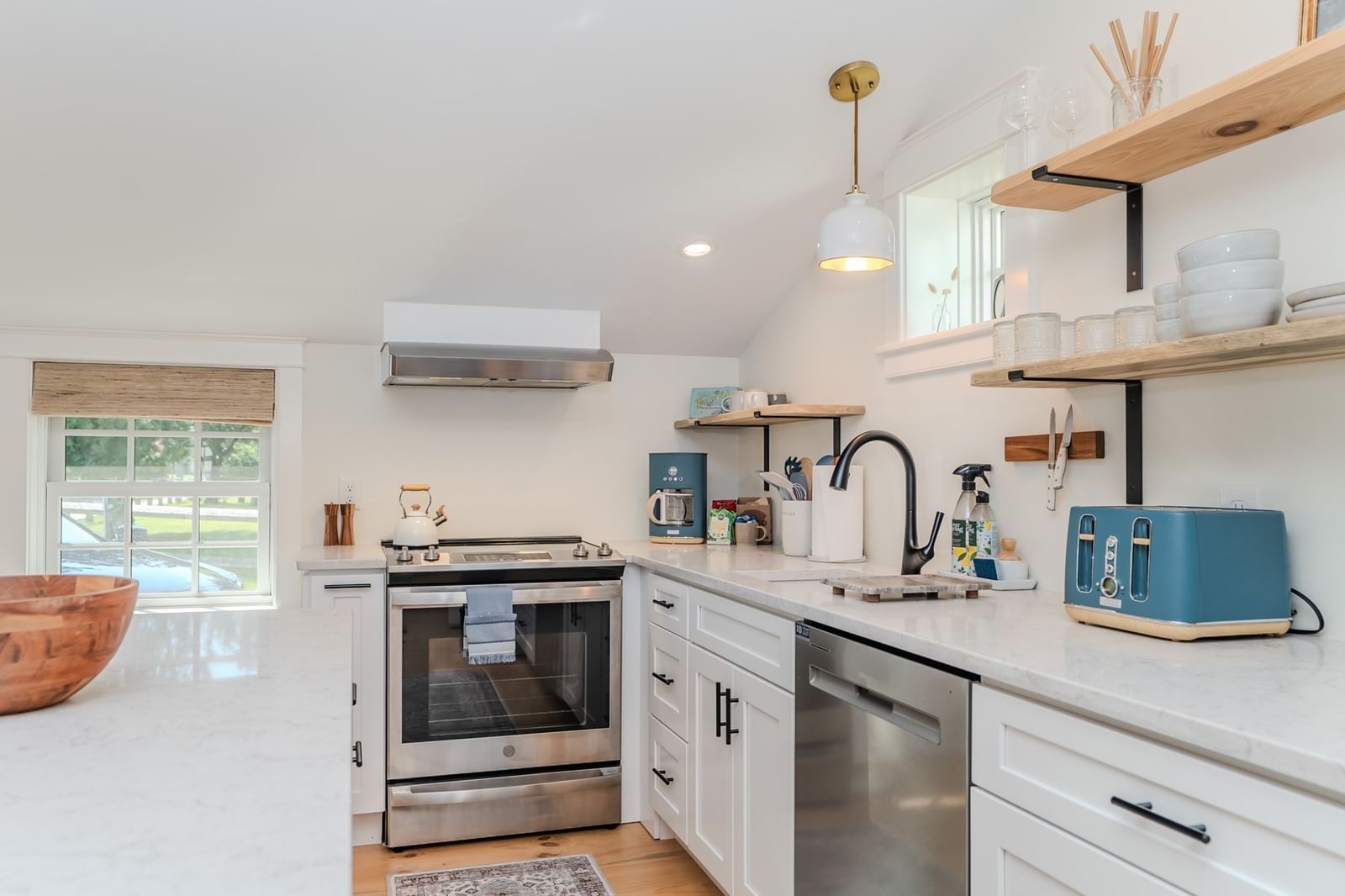 14 Sugarloaf St Deerfield — Photo 15 of 29