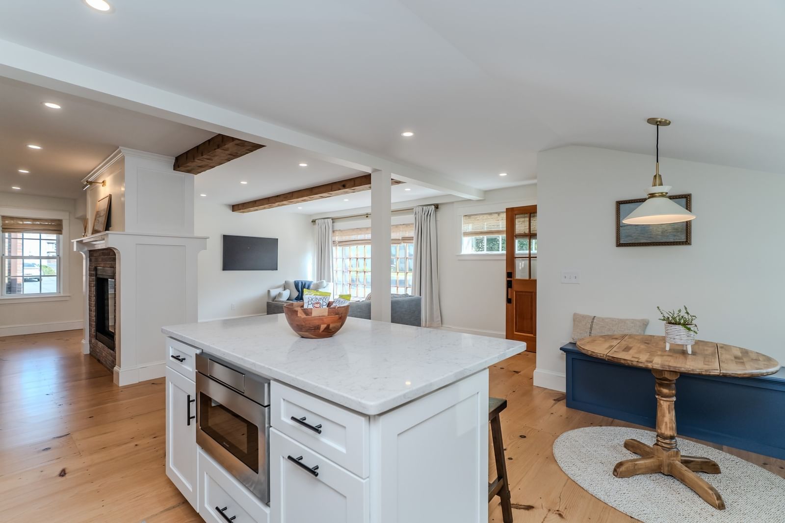 14 Sugarloaf St Deerfield — Photo 16 of 29