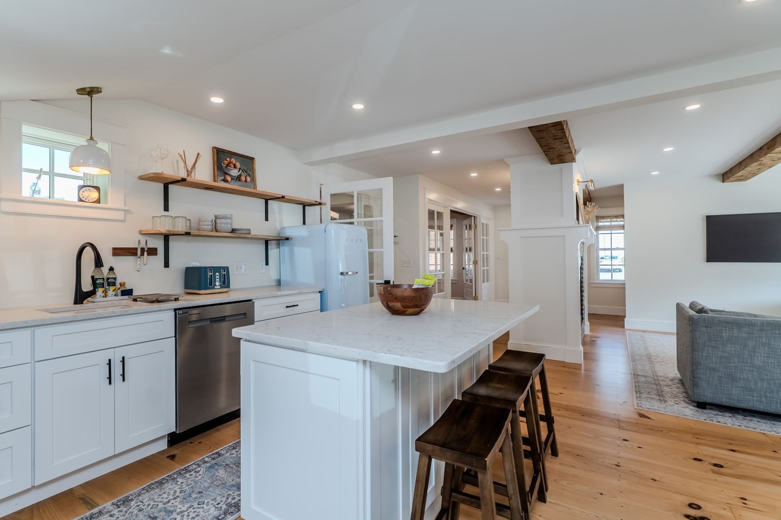 14 Sugarloaf St Deerfield — Photo 17 of 29