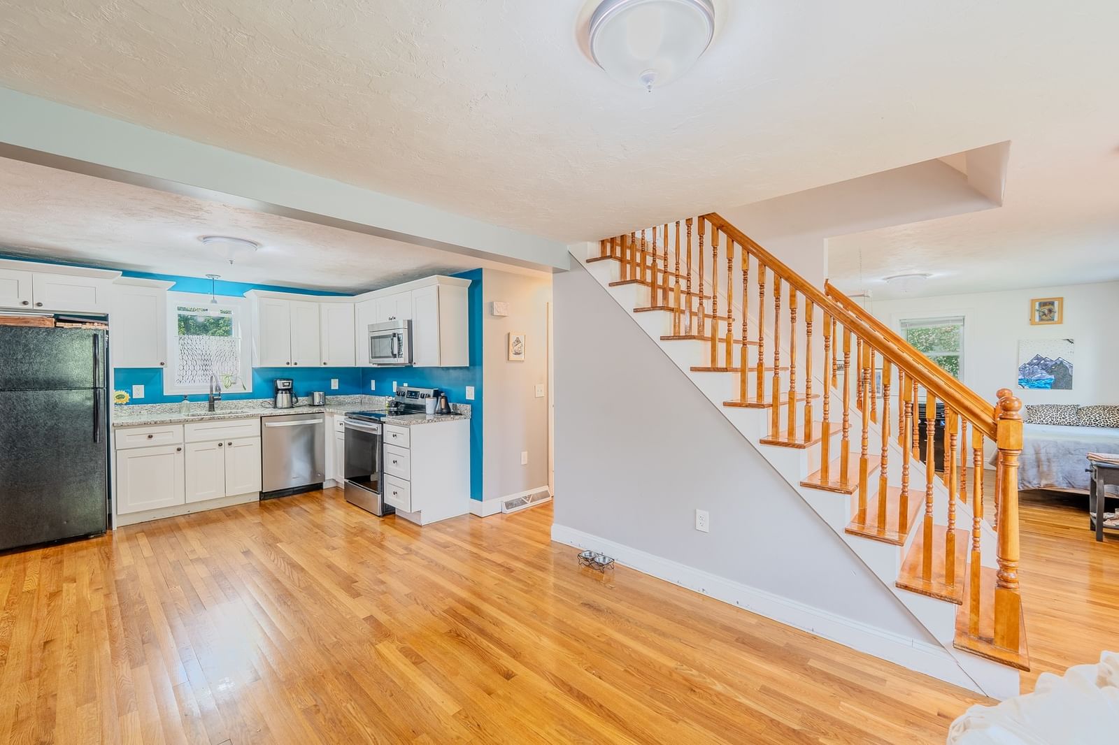 601 East St Wrentham — Photo 10 of 33