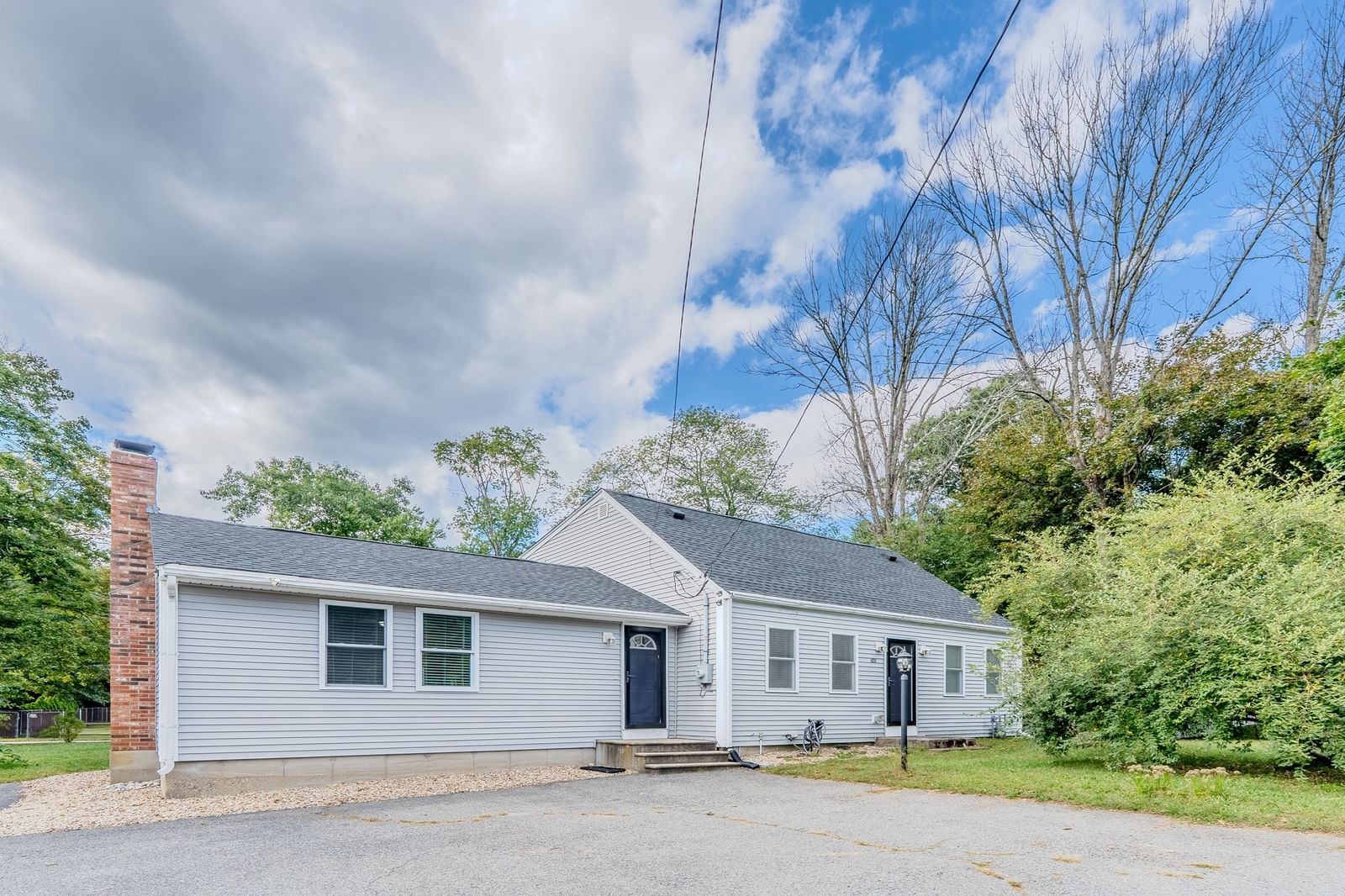 601 East St Wrentham — Photo 2 of 33