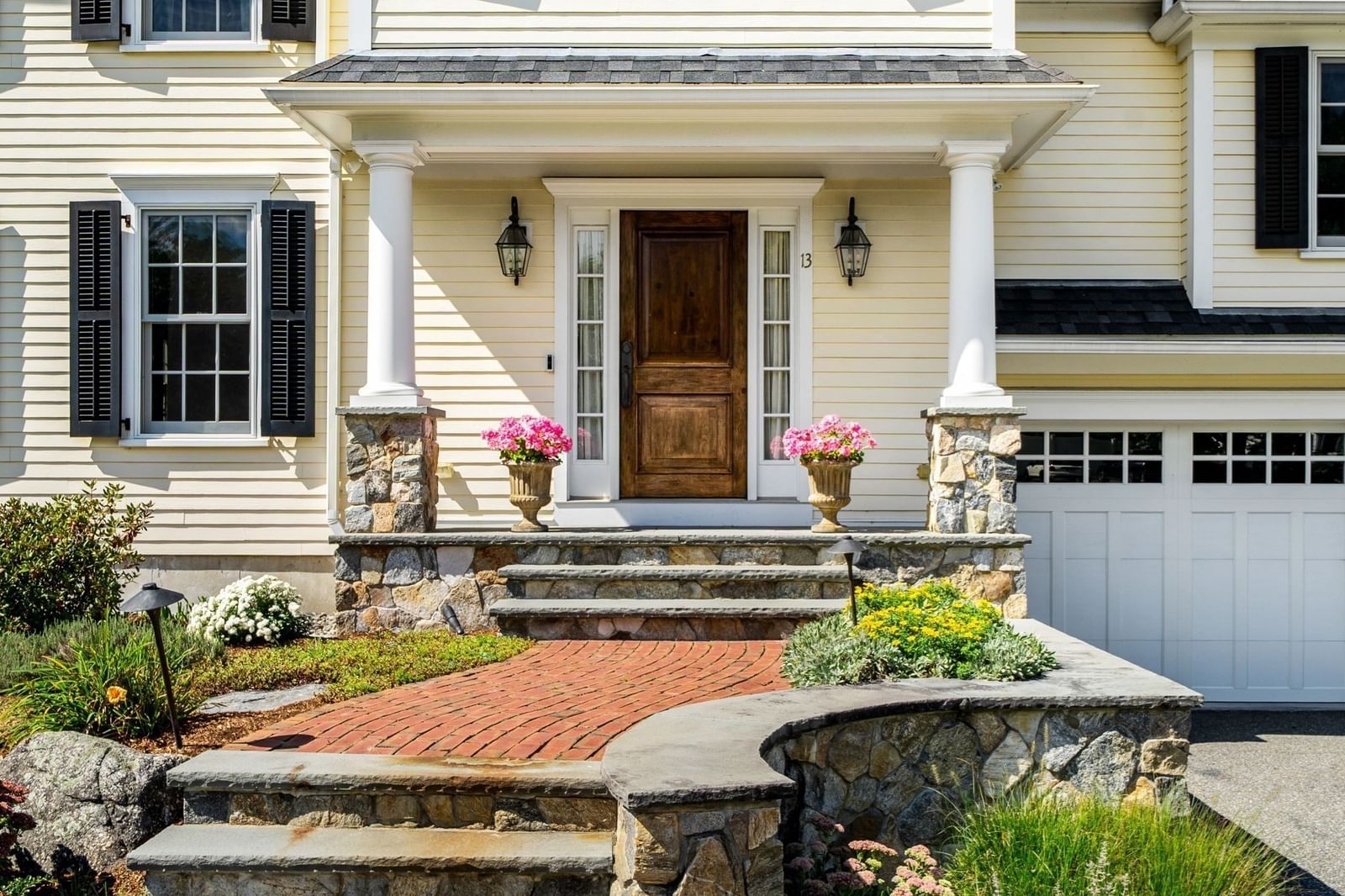 13 Gove Drive Newburyport — Photo 3 of 42