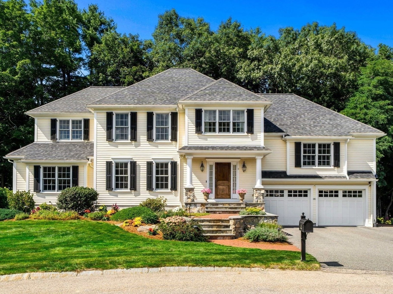 13 Gove Drive Newburyport — Photo 4 of 42