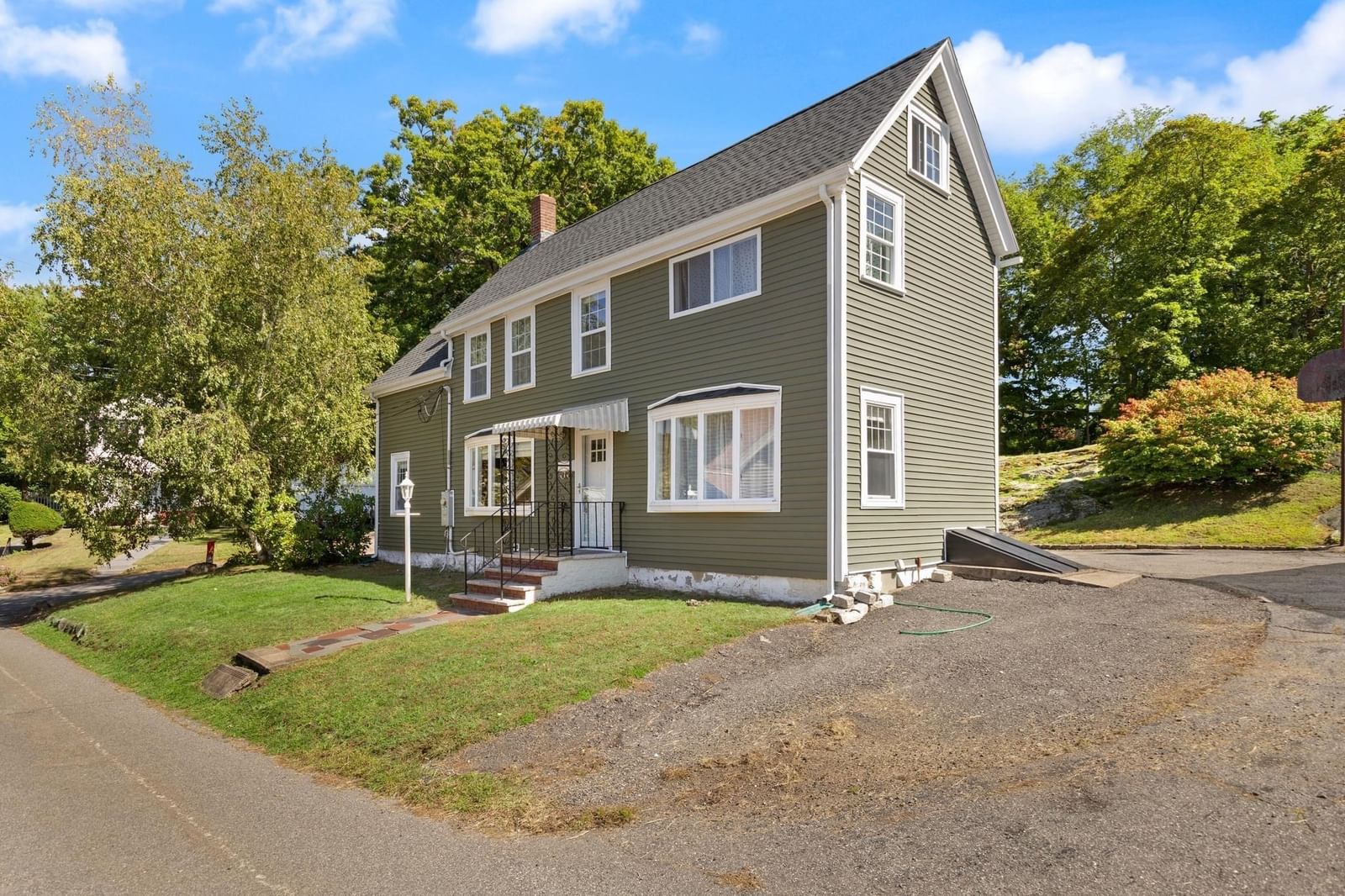 Property at 21 Charles St, Woburn, MA 01801