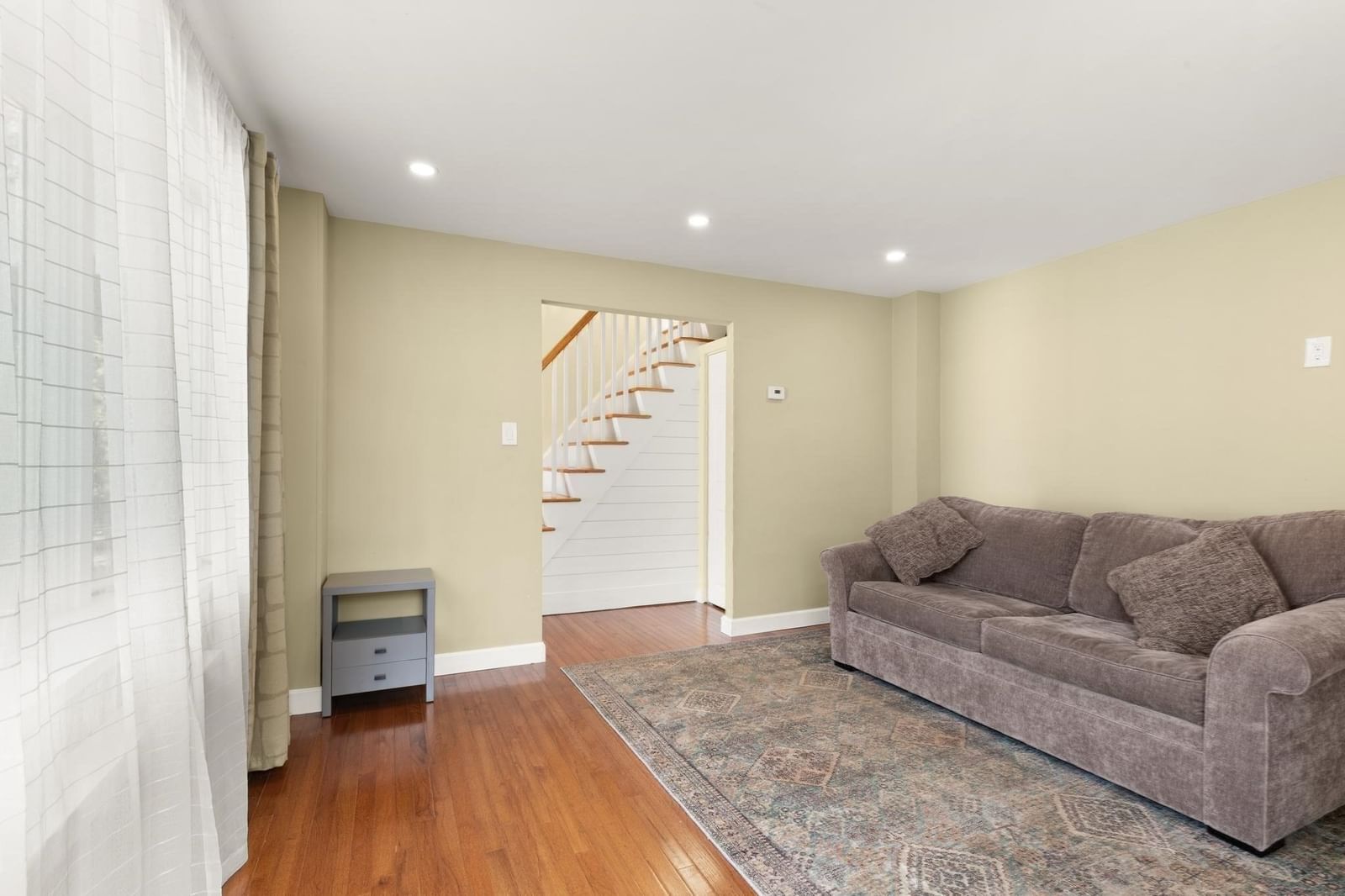 21 Charles St Woburn — Photo 15 of 37