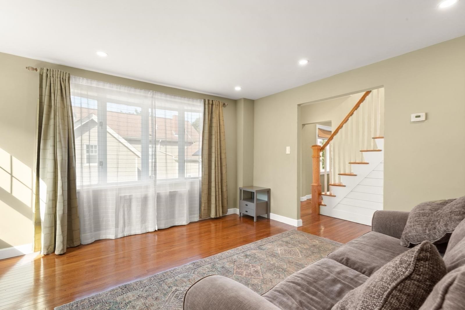 21 Charles St Woburn — Photo 17 of 37