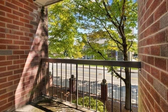 666 Main Street #217 Winchester — Photo 4 of 41