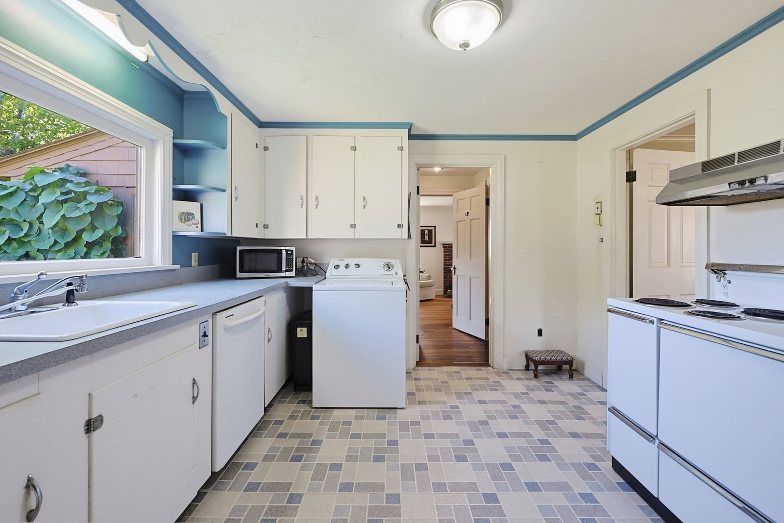 24 Stark Rd Worcester — Photo 9 of 42