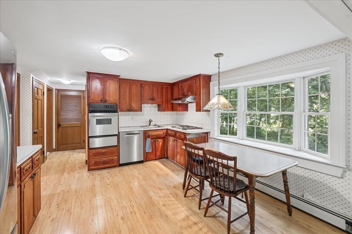 43 Chatham Rd Norwood — Photo 7 of 41