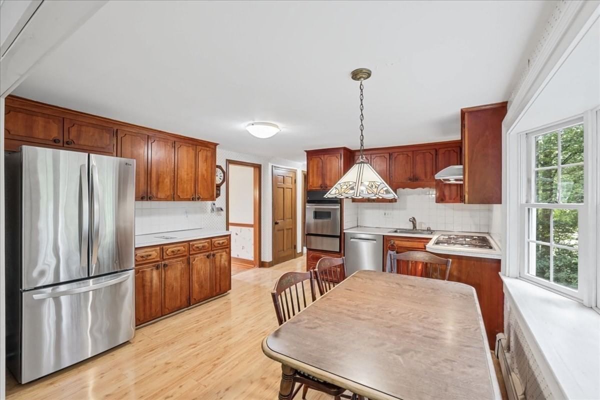 43 Chatham Rd Norwood — Photo 9 of 41