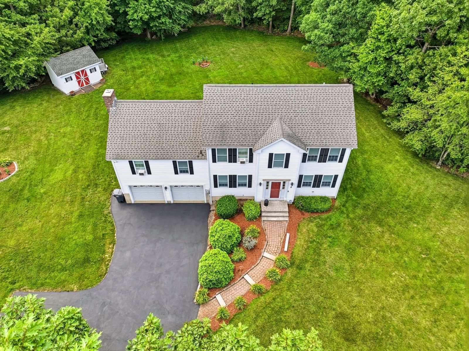 2 Madisyn Ave Rutland — Photo 4 of 42