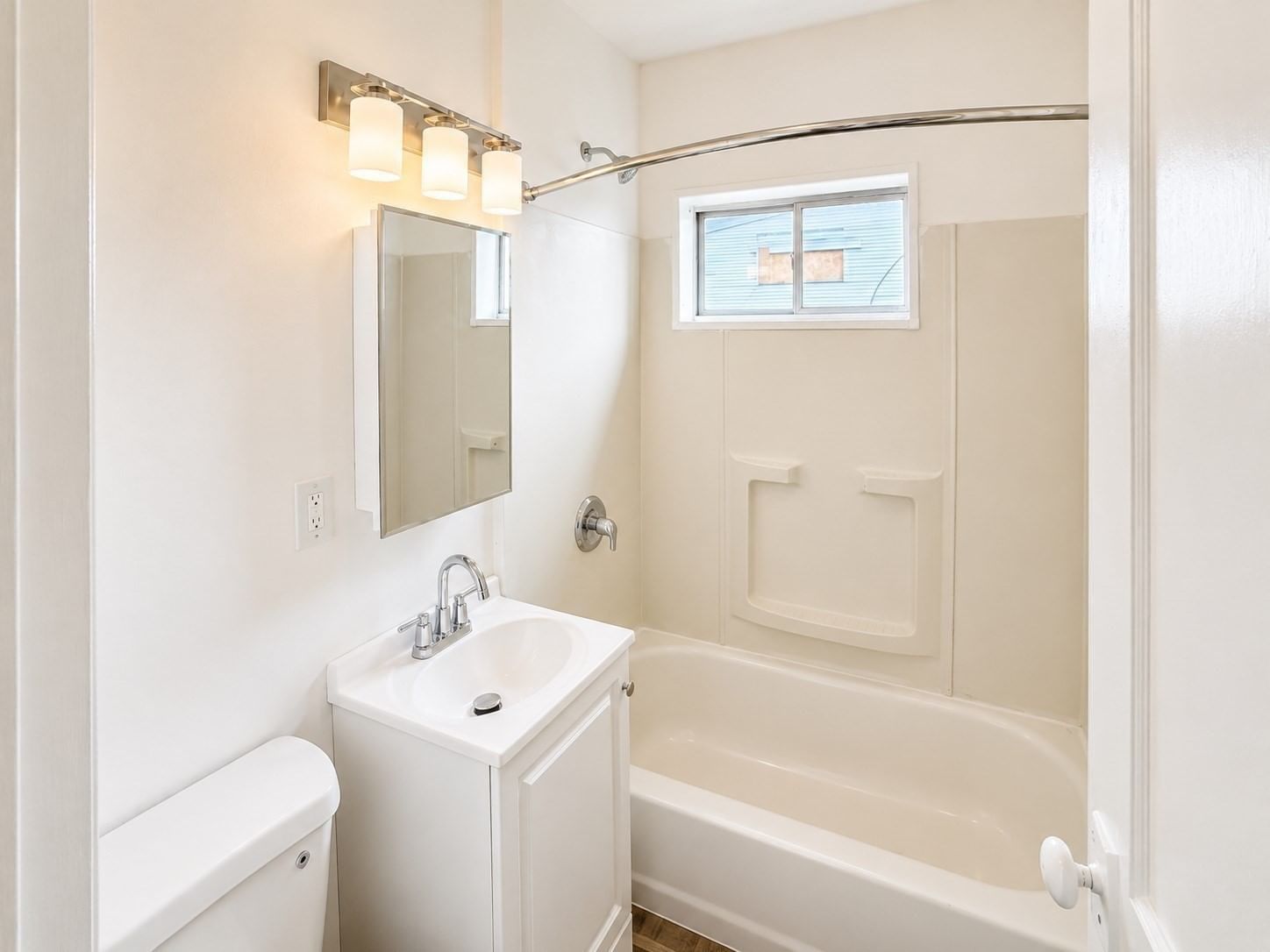 31 Granby And 16.5 Caprera Rd Worcester — Photo 15 of 35