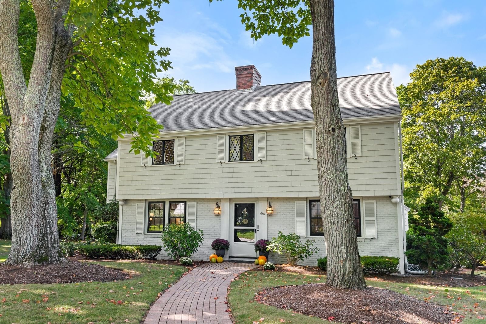 Property at 1 Overlook Way, Winchester, MA 01890