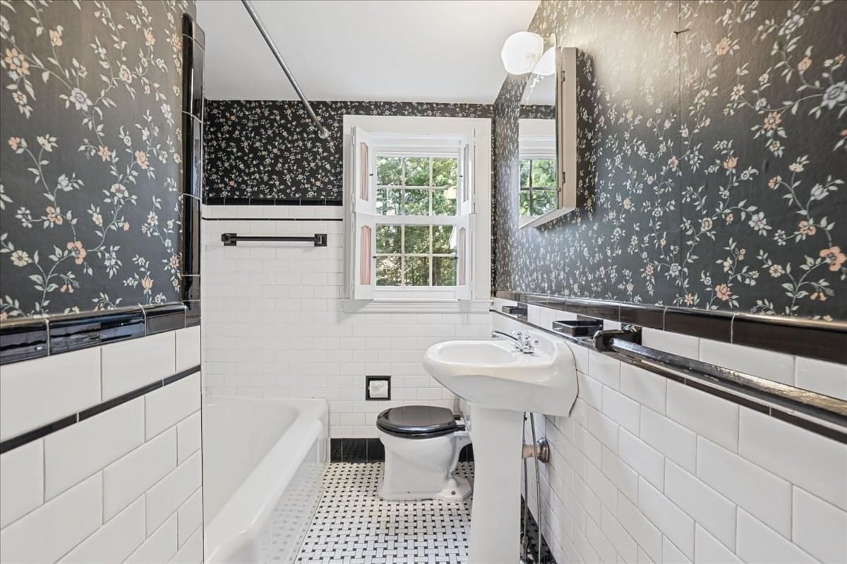 1036 High St Westwood — Photo 19 of 42
