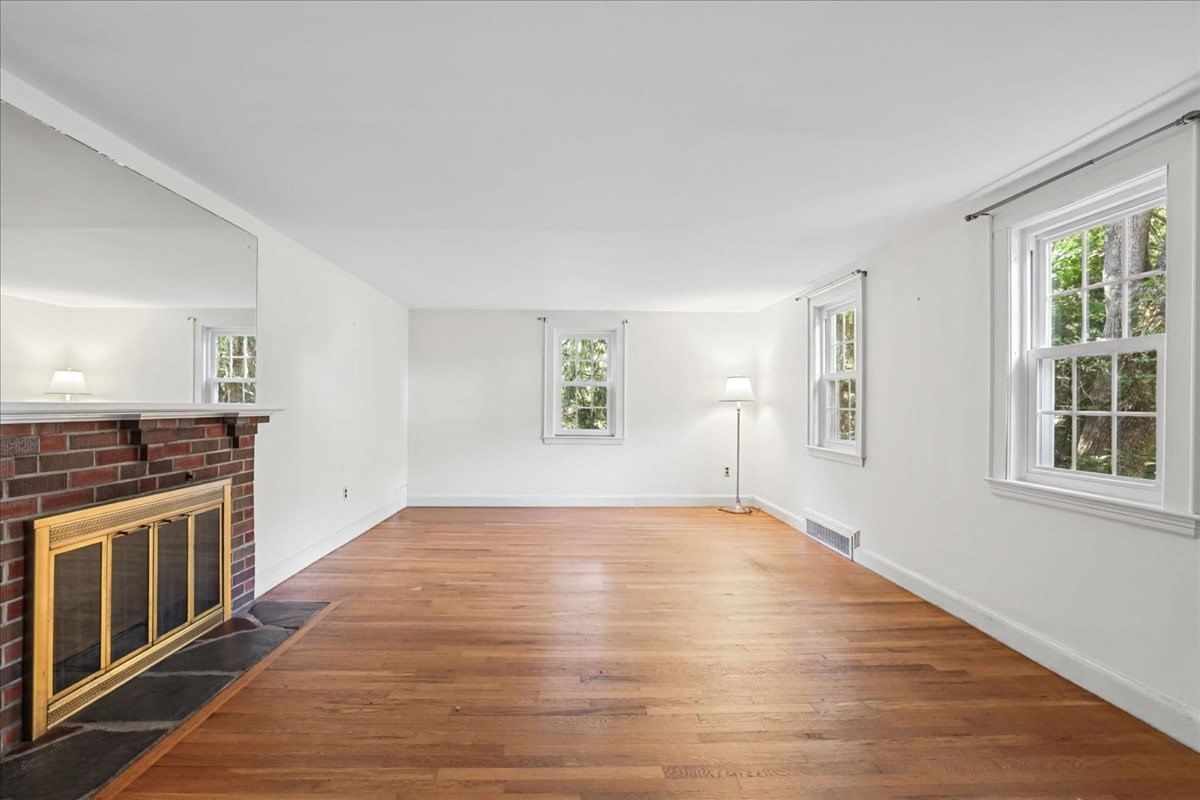 1036 High St Westwood — Photo 6 of 42