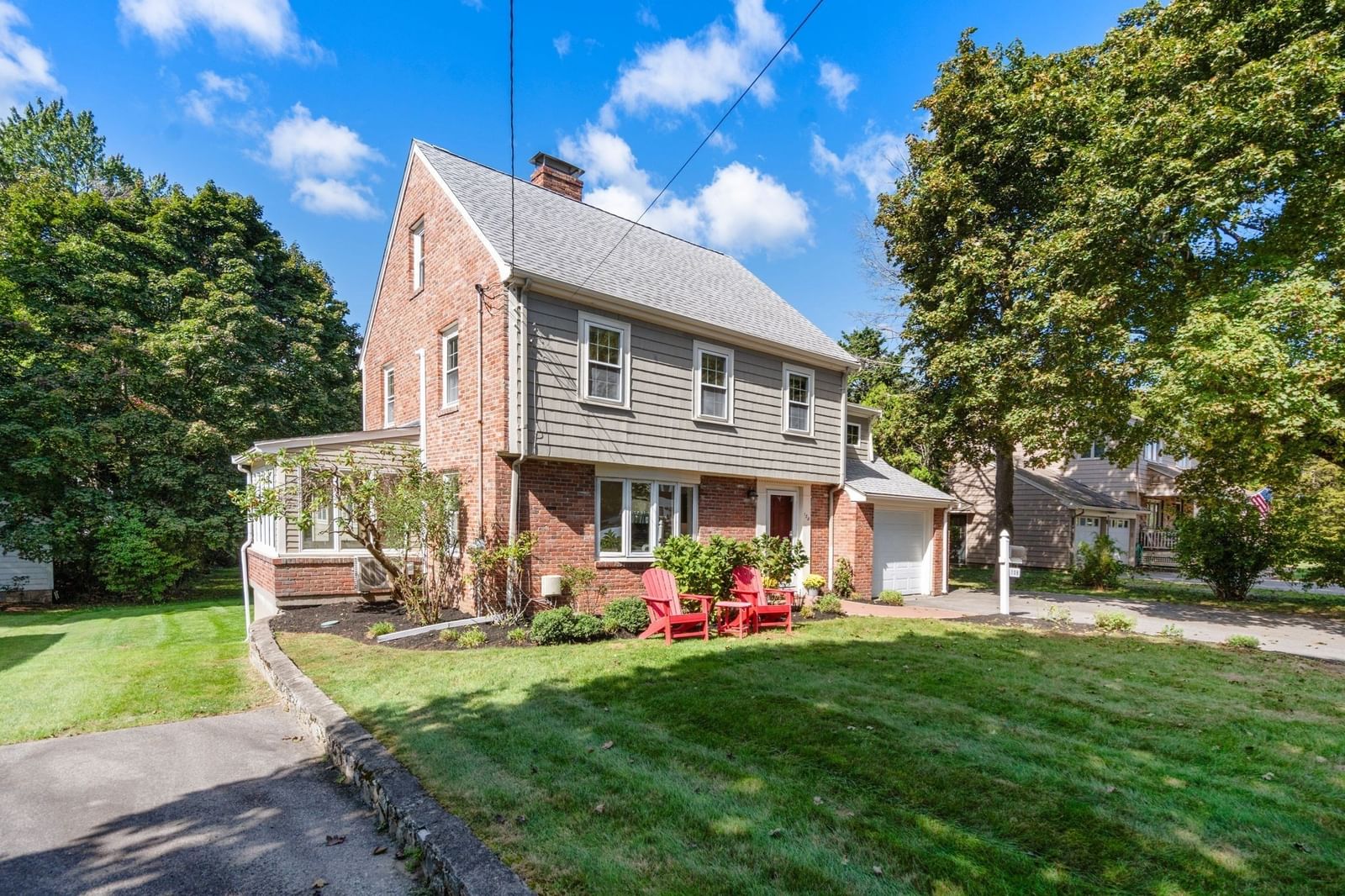 139 Webster St Needham — Photo 2 of 38