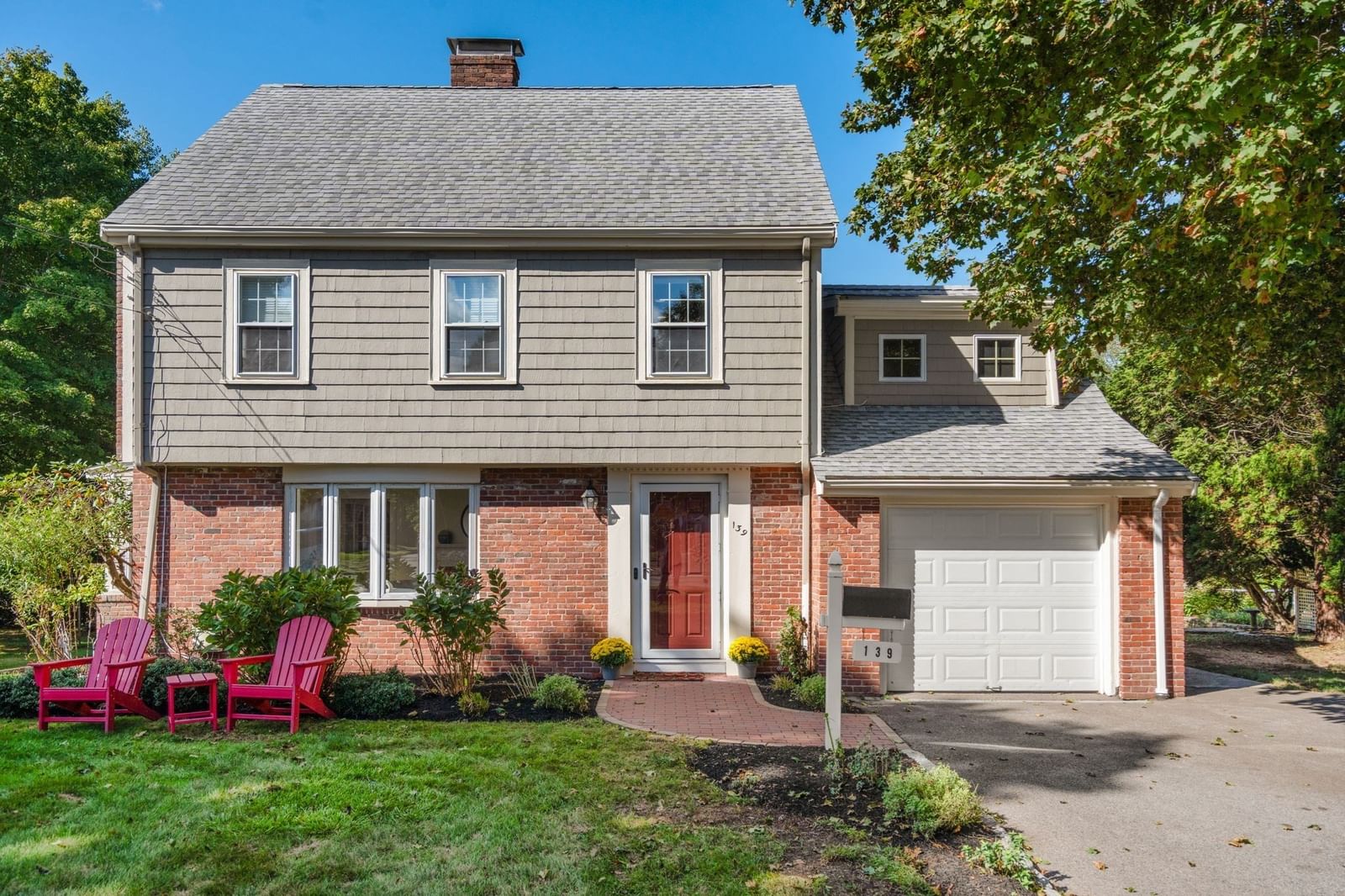 139 Webster St Needham — Photo 3 of 38