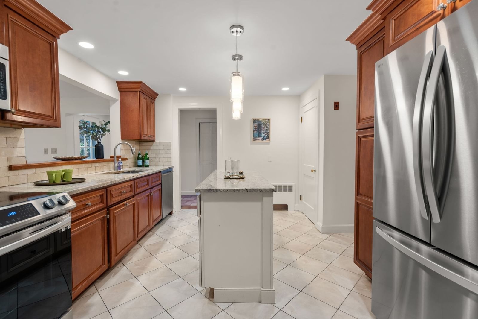 139 Webster St Needham — Photo 9 of 38