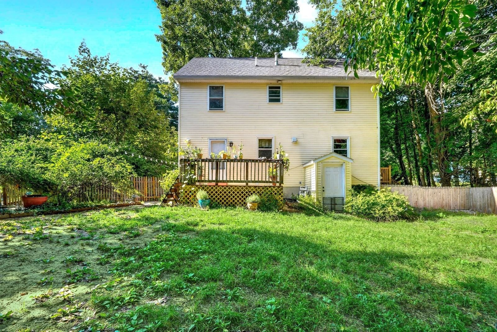203 Lakeview Ave Tyngsborough — Photo 30 of 38