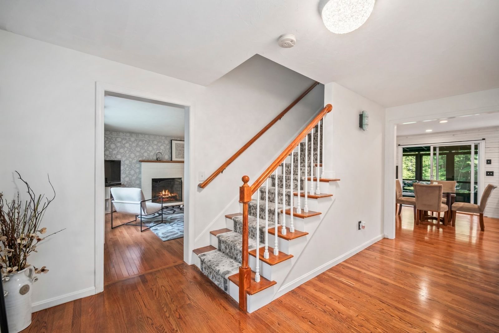 178 Littlefield Lane Marlborough — Photo 4 of 30
