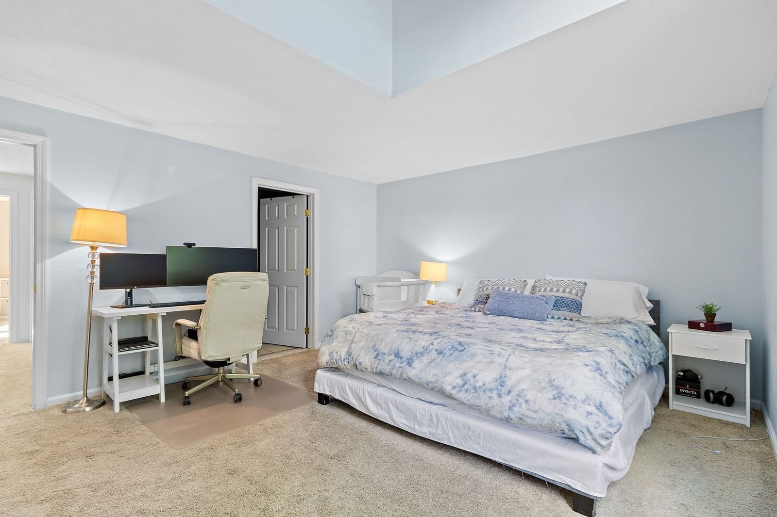 849 Boston Post Rd E #6B Marlborough — Photo 17 of 34