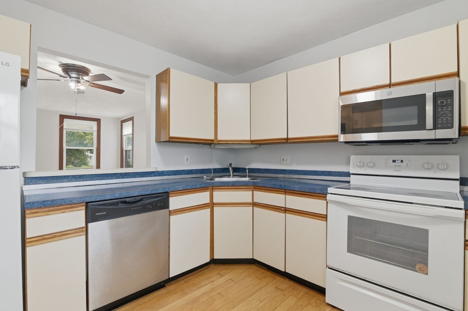 279 Farrington St #1 Quincy — Photo 14 of 37