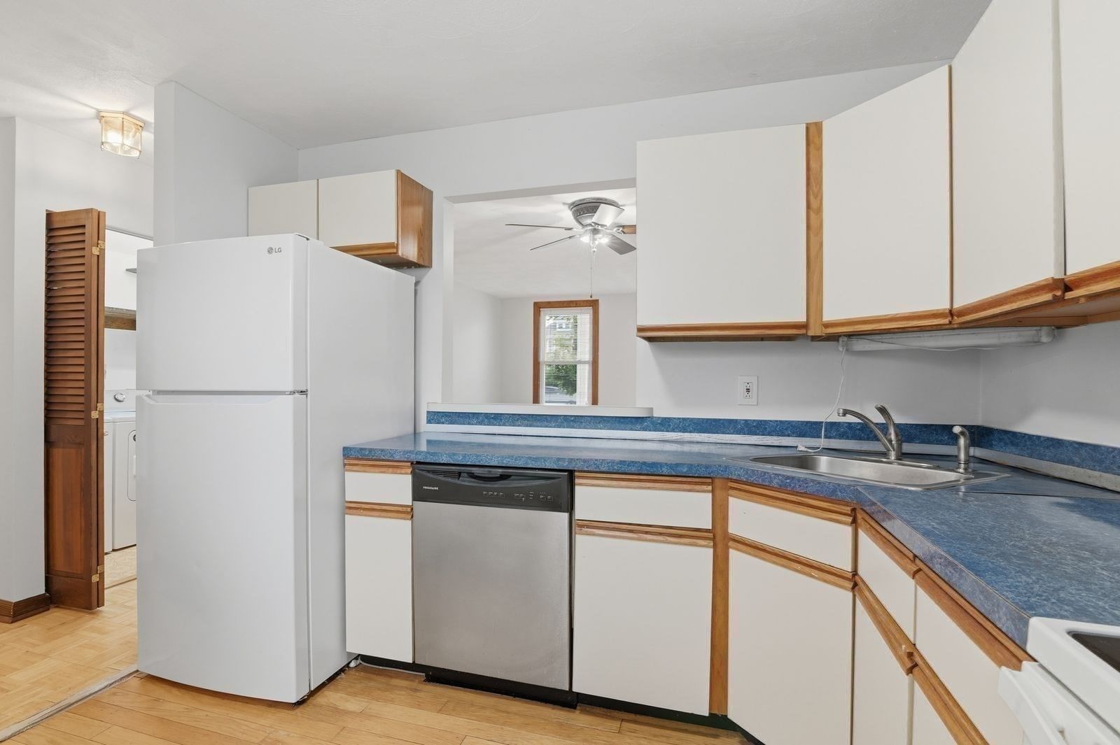 279 Farrington St #1 Quincy — Photo 15 of 37