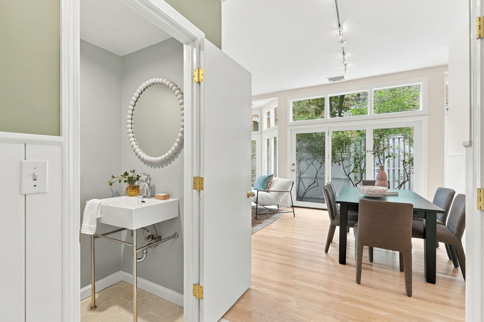 17 Frost St #17 Cambridge — Photo 10 of 38