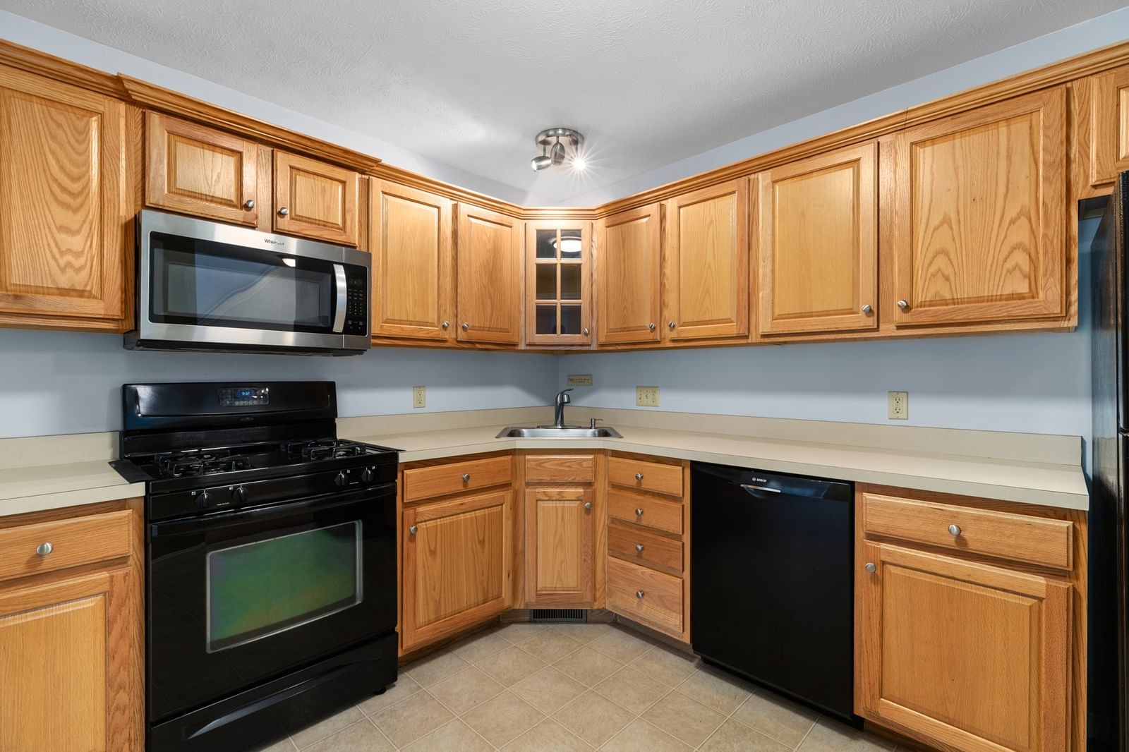 95 Green Briar Rd #95 Fitchburg — Photo 4 of 30