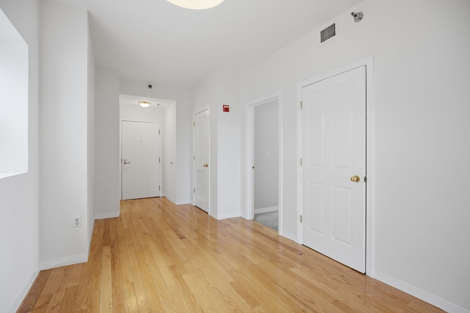 636 Beacon St #601 Boston — Photo 17 of 30