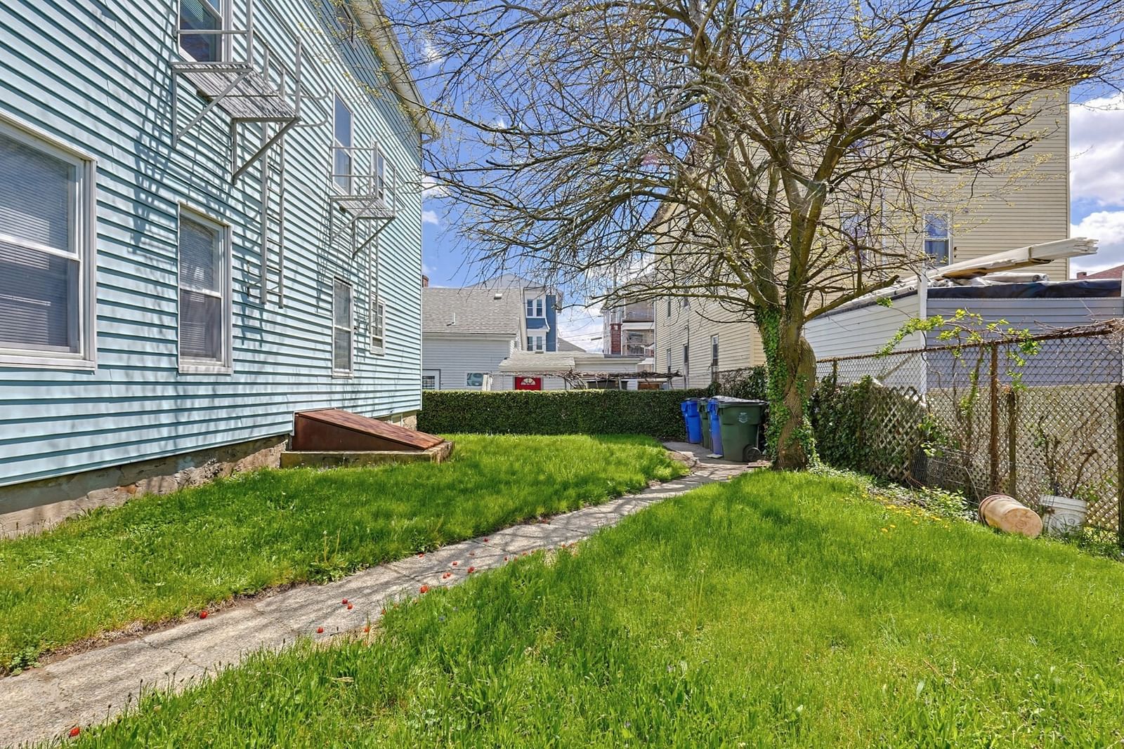 23 Brow Street Fall River — Photo 5 of 5