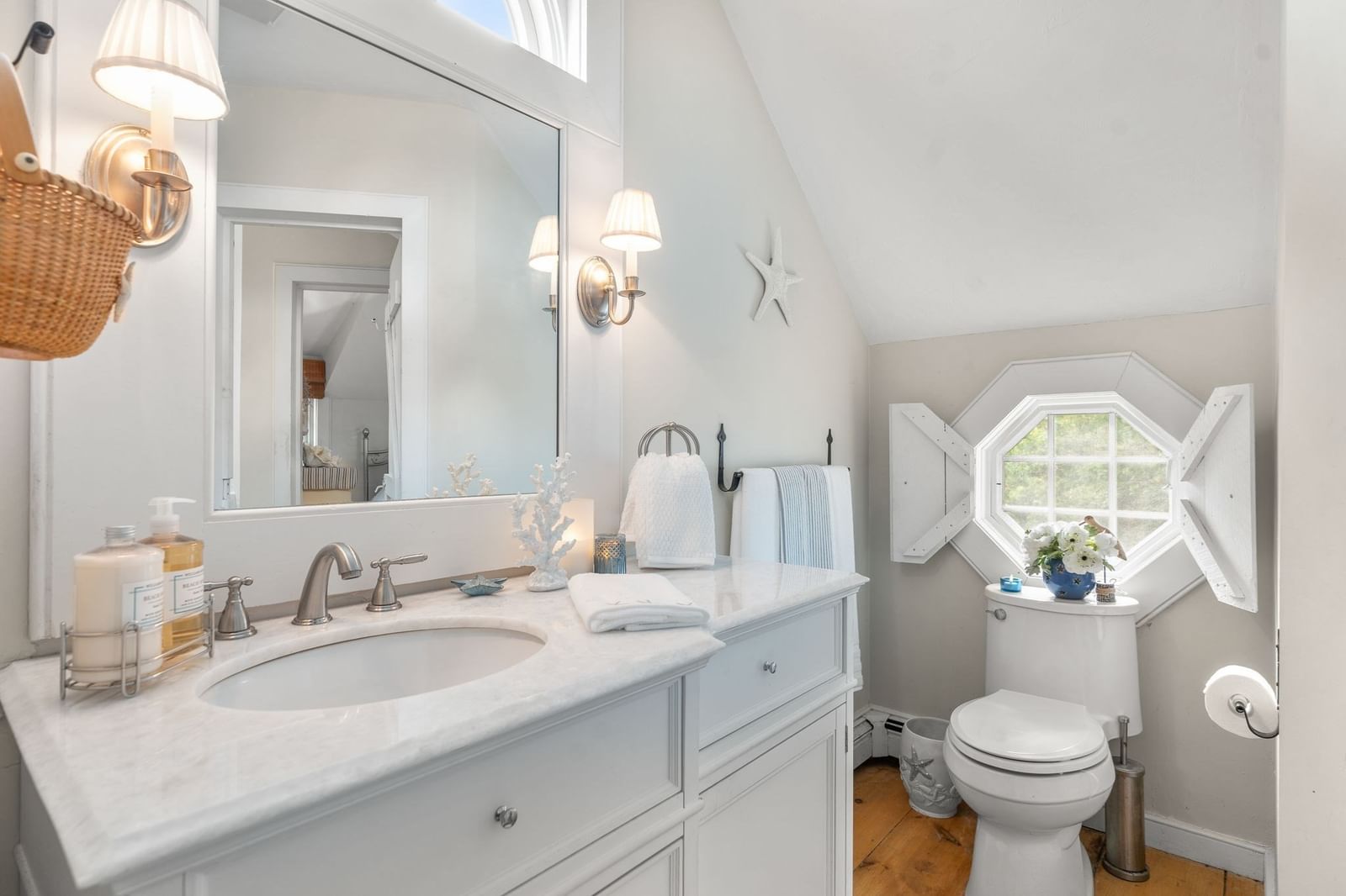 28 Flying Cloud Cr Mashpee — Photo 17 of 29