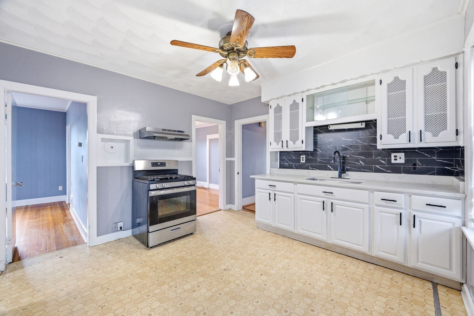 91 Pomona Street Revere — Photo 10 of 42