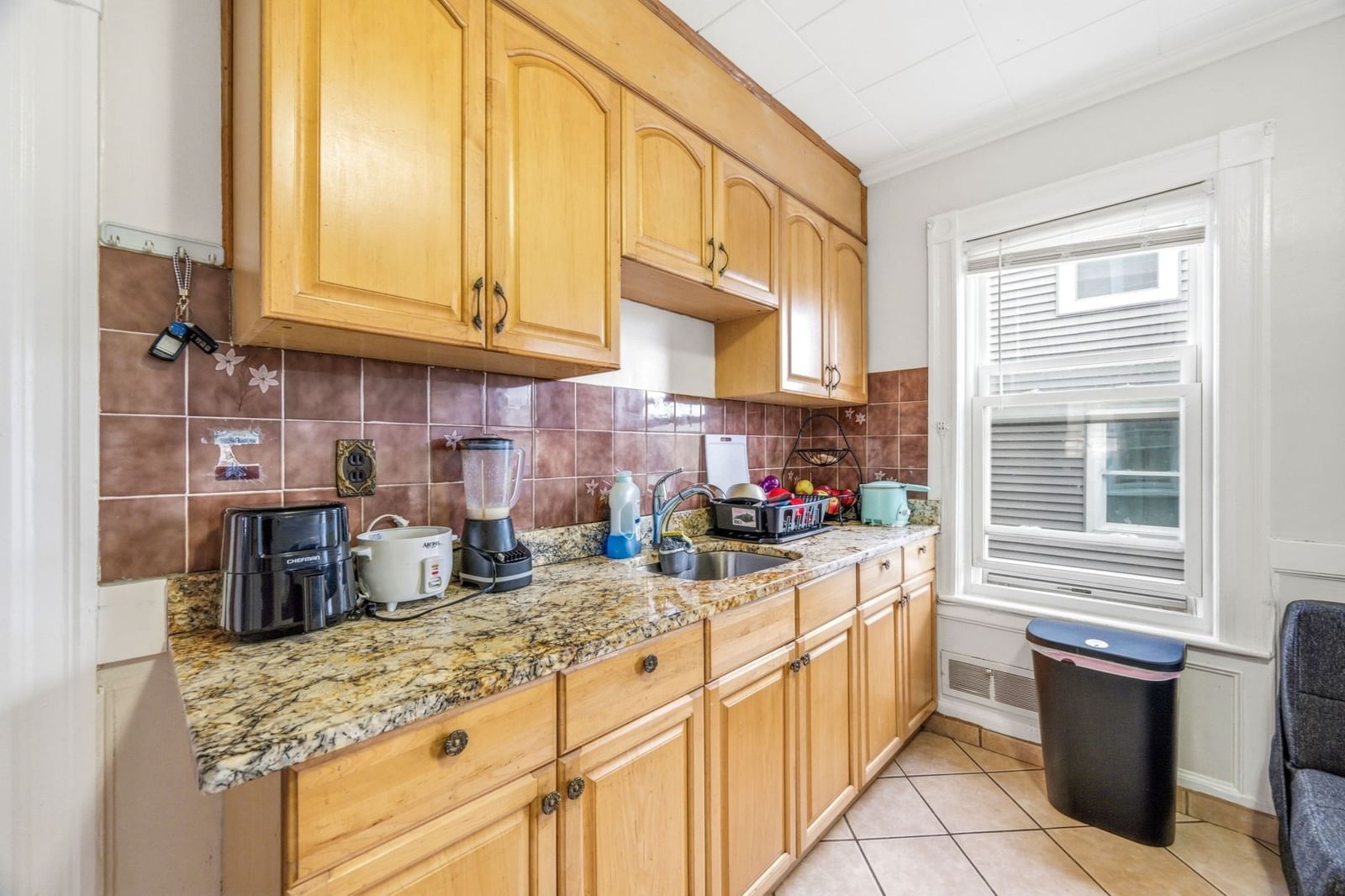 91 Pomona Street Revere — Photo 9 of 42