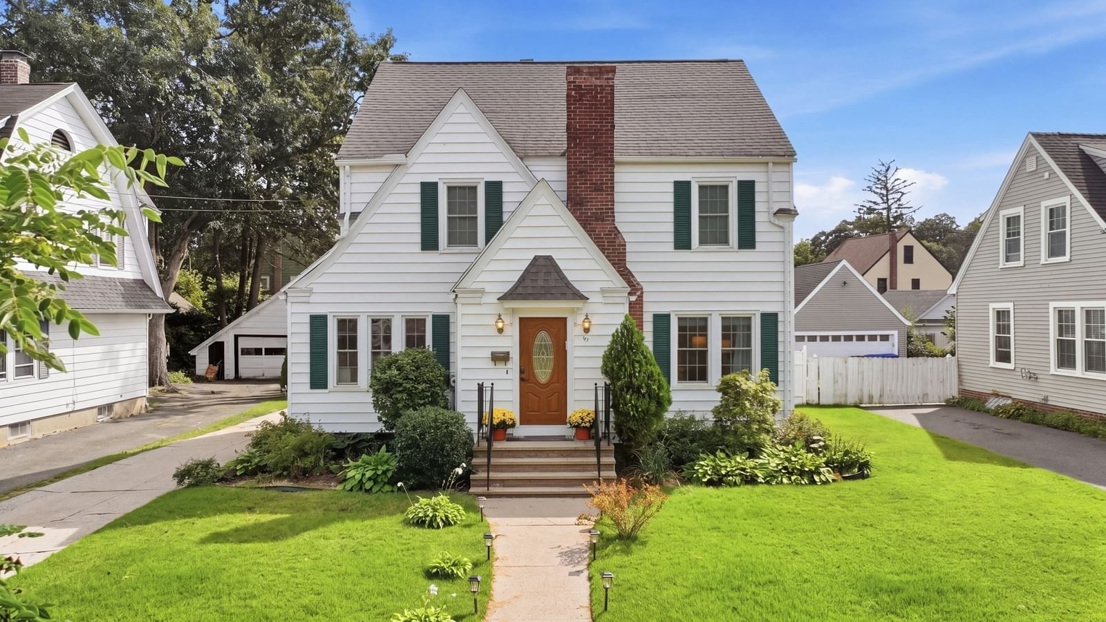 45 Bronson Ter Springfield — Photo 3 of 42
