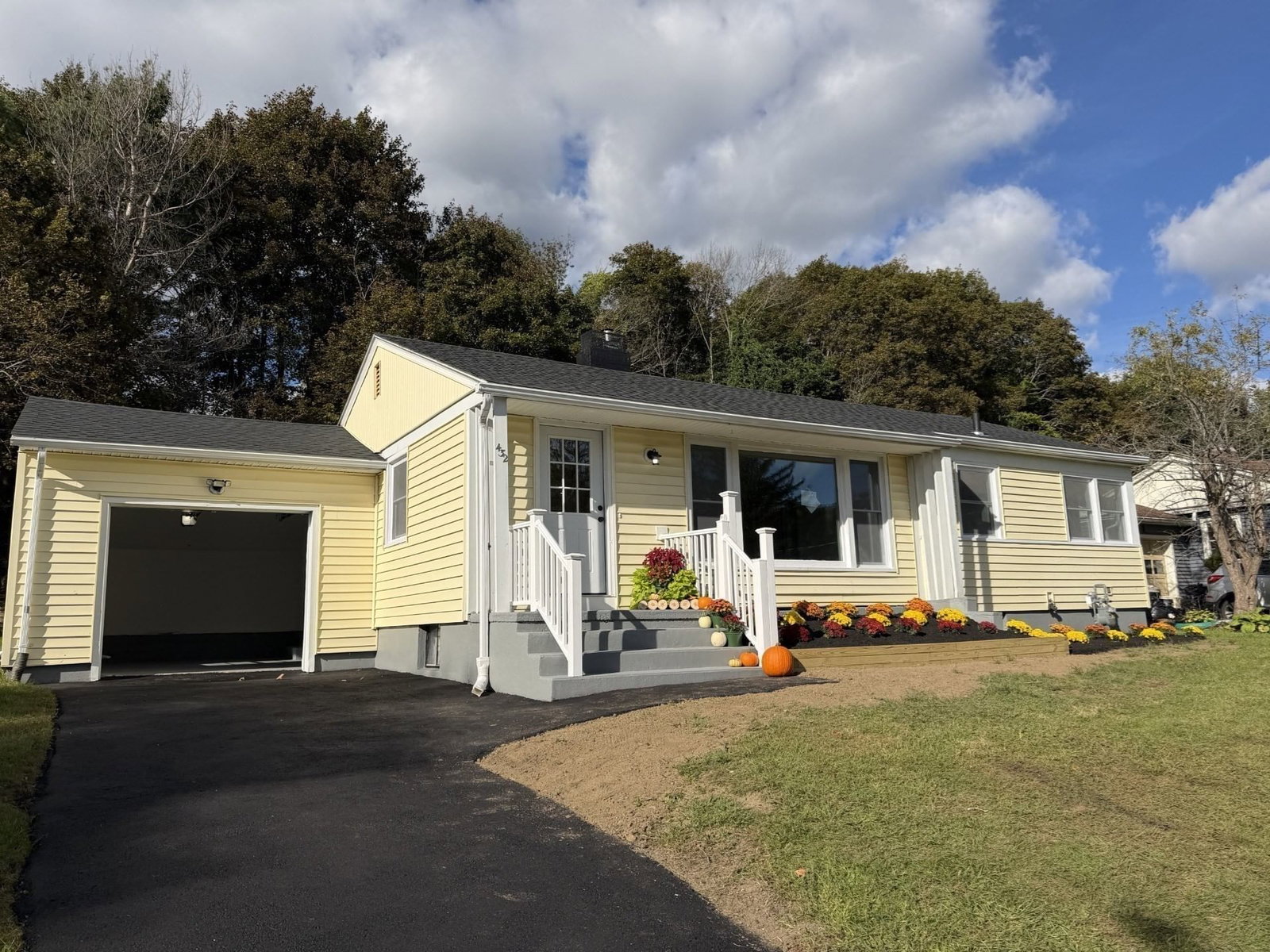 432 Mower St Worcester — Photo 4 of 24