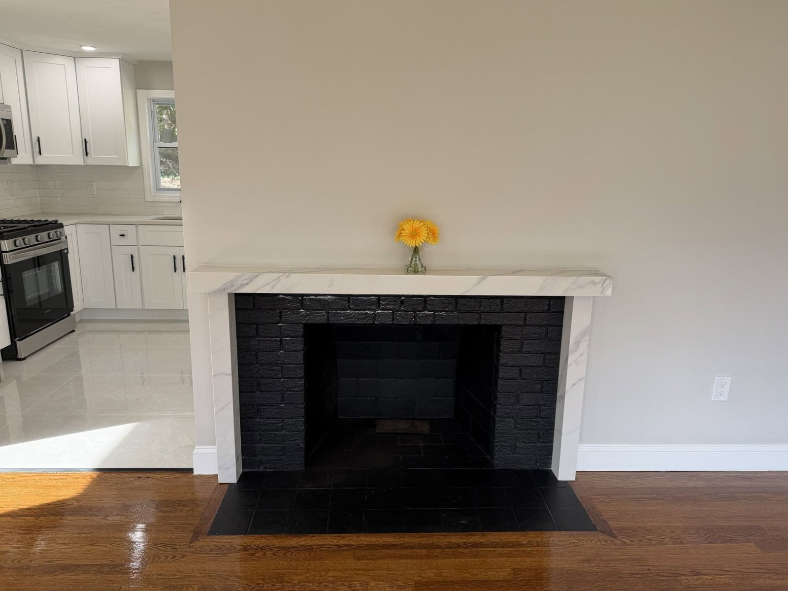 432 Mower St Worcester — Photo 9 of 24