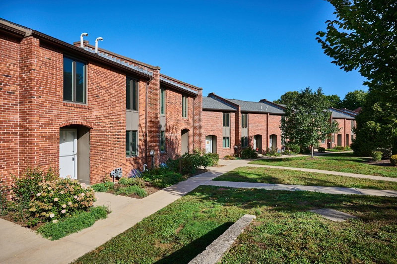 16 Bedford Ct Unit 16