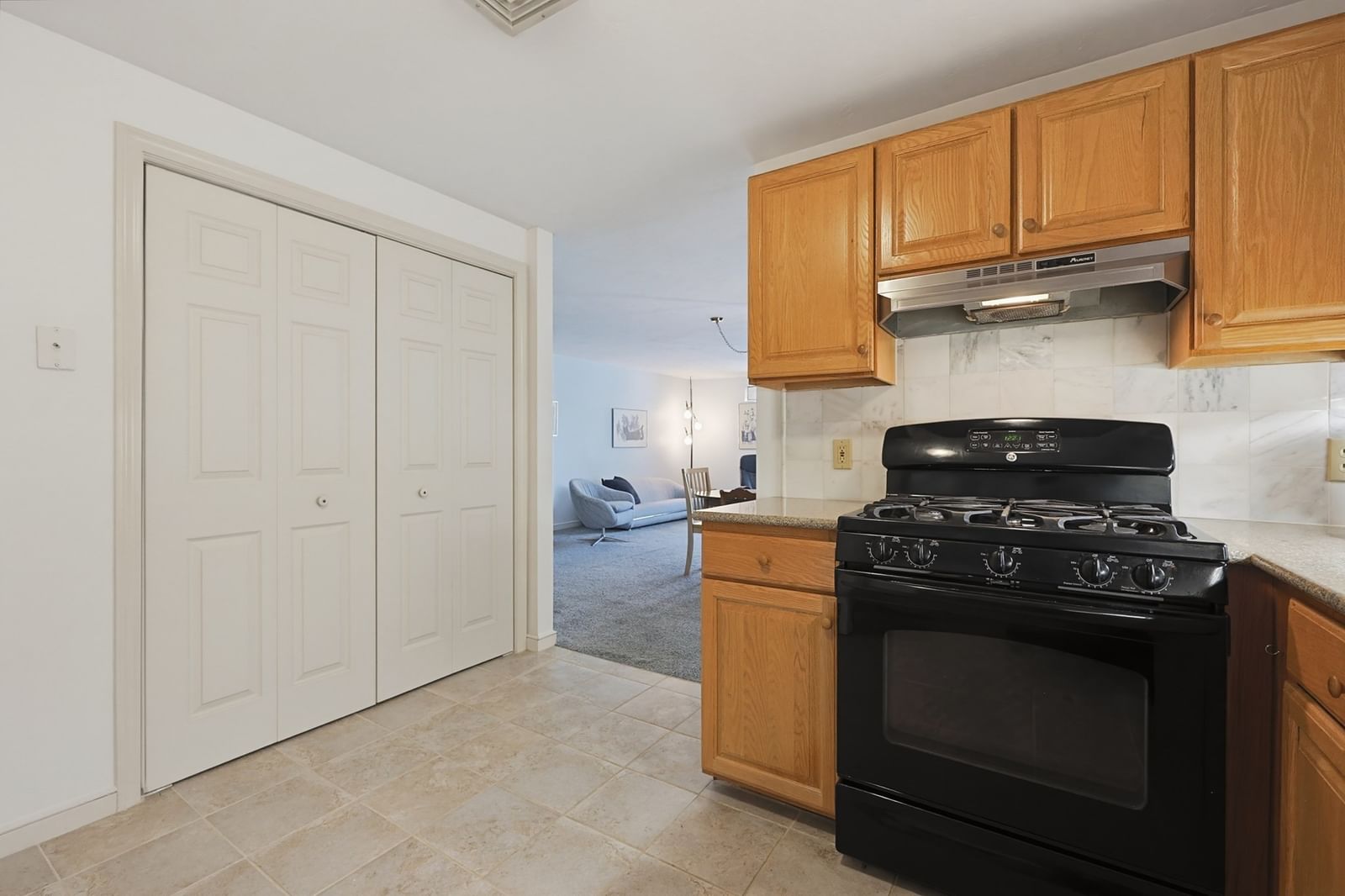 47 Rose Ct #47 Norwood — Photo 12 of 33