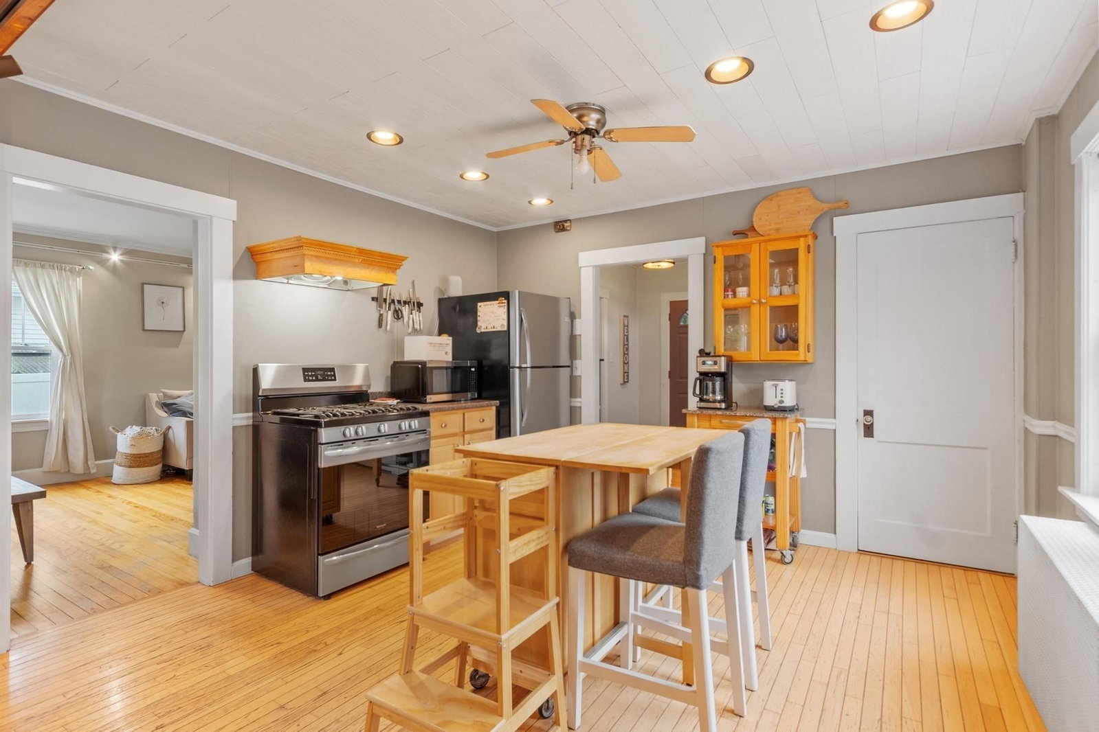 48 Walnut St Hudson — Photo 11 of 36