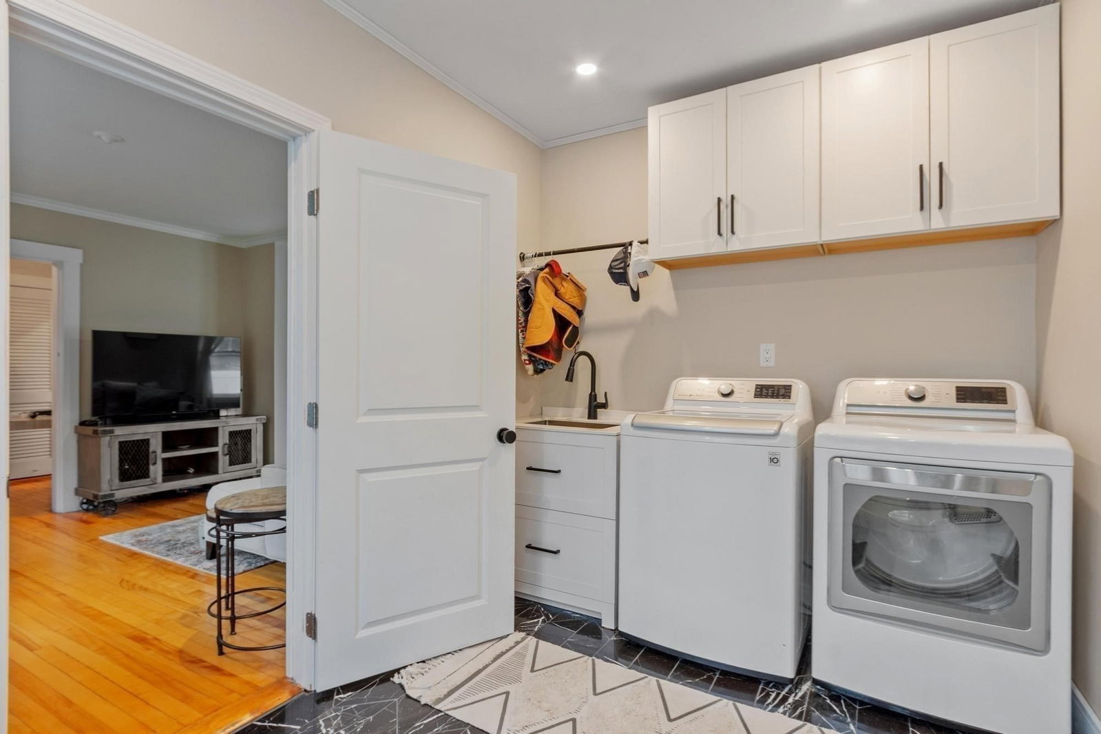 48 Walnut St Hudson — Photo 15 of 36