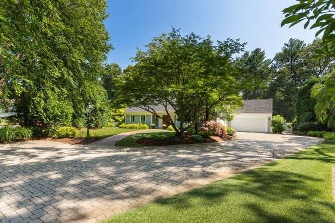 125 Bristers Hill Concord — Photo 2 of 36