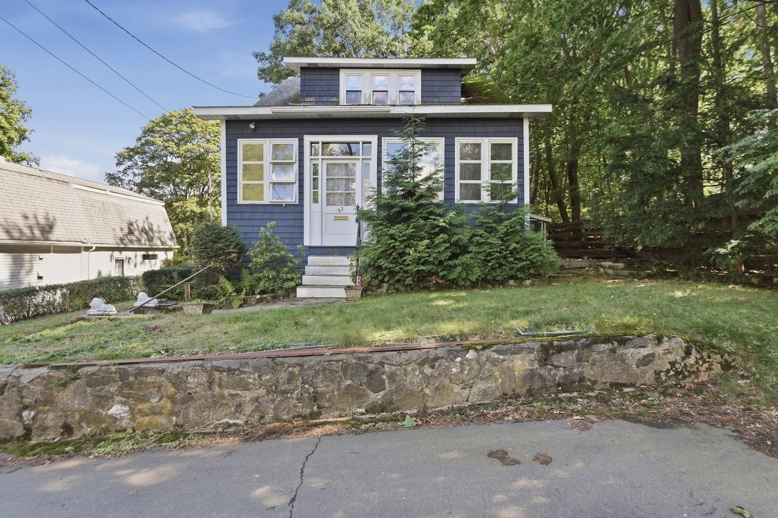 62 Chase Avenue Lexington — Photo 2 of 29