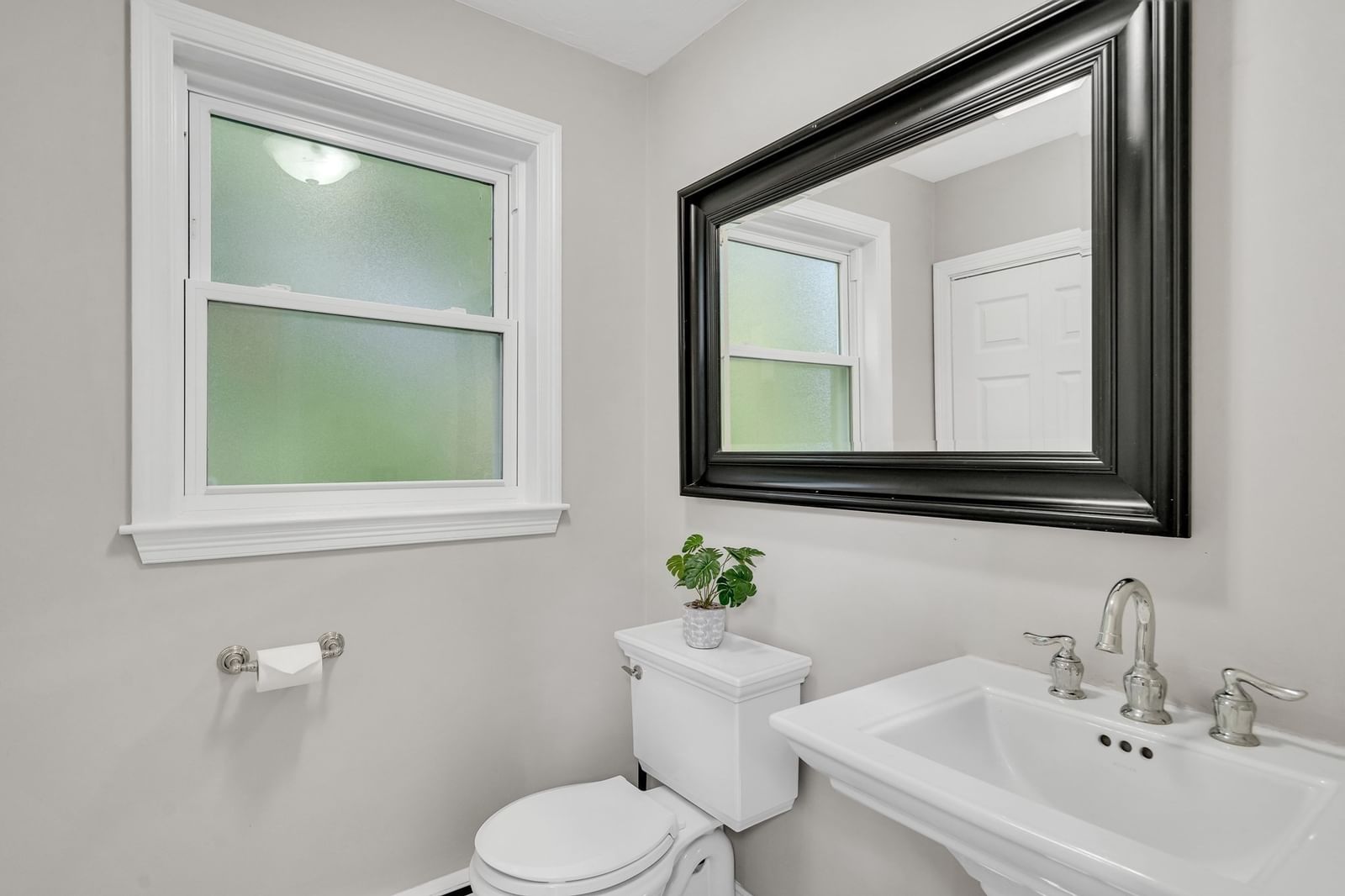 7 Duffield Rd Hopkinton — Photo 17 of 40